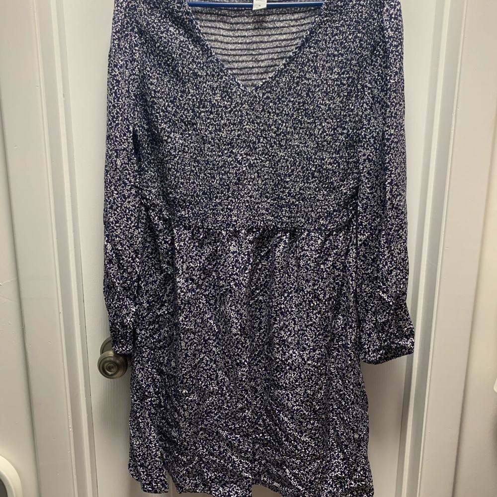Old Navy blue and white floral midi dress